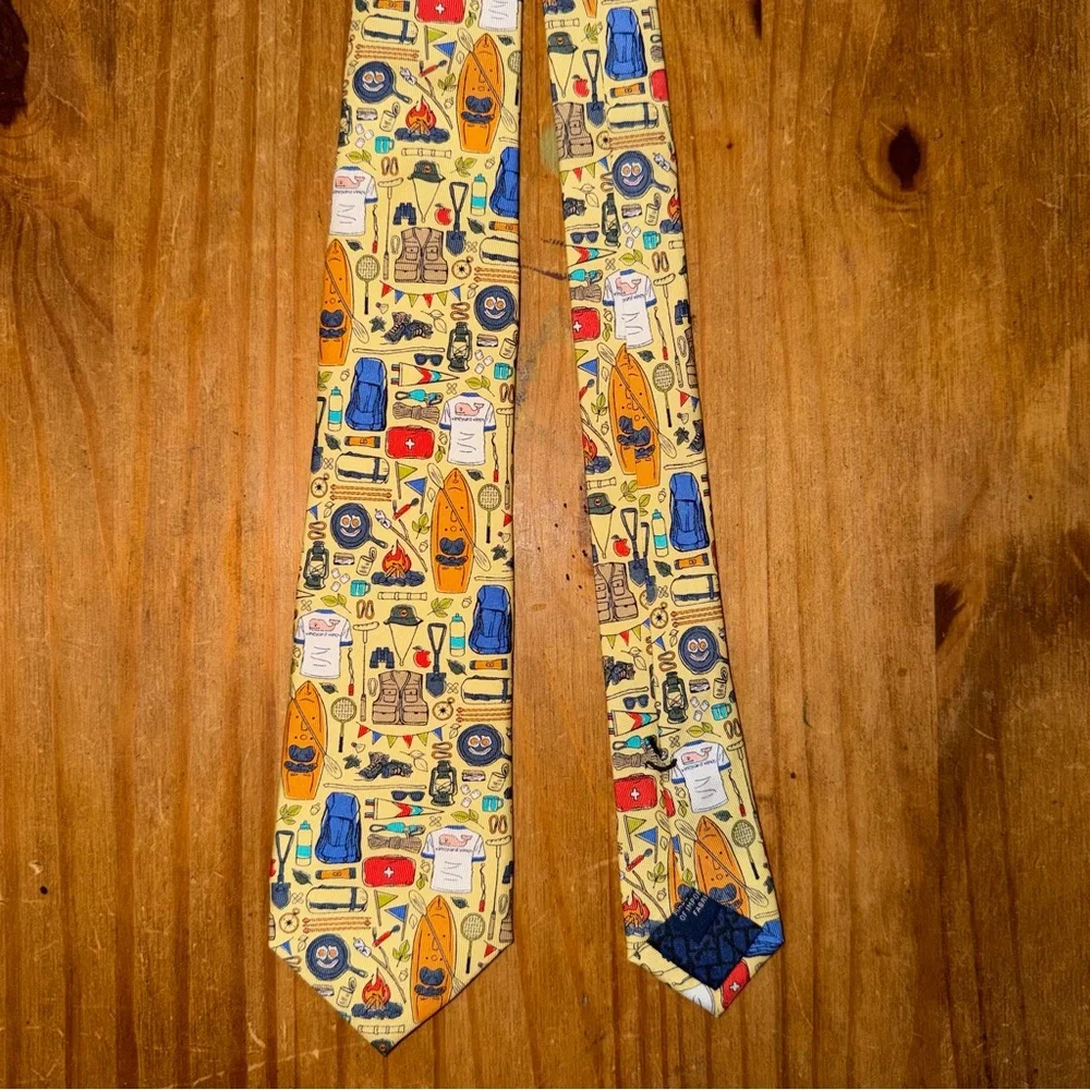 NWT Vineyard Vines Boys Camping Printed Silk Tie